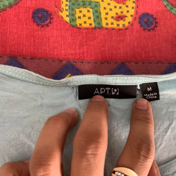 Womens sequins work tees - Picture 4 of 4